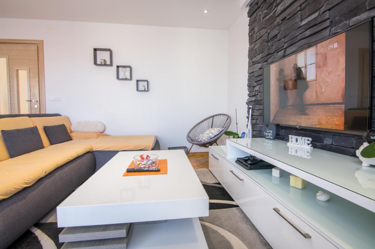 Apartman Petra Apartment มาคาร์สกา ภายนอก รูปภาพ