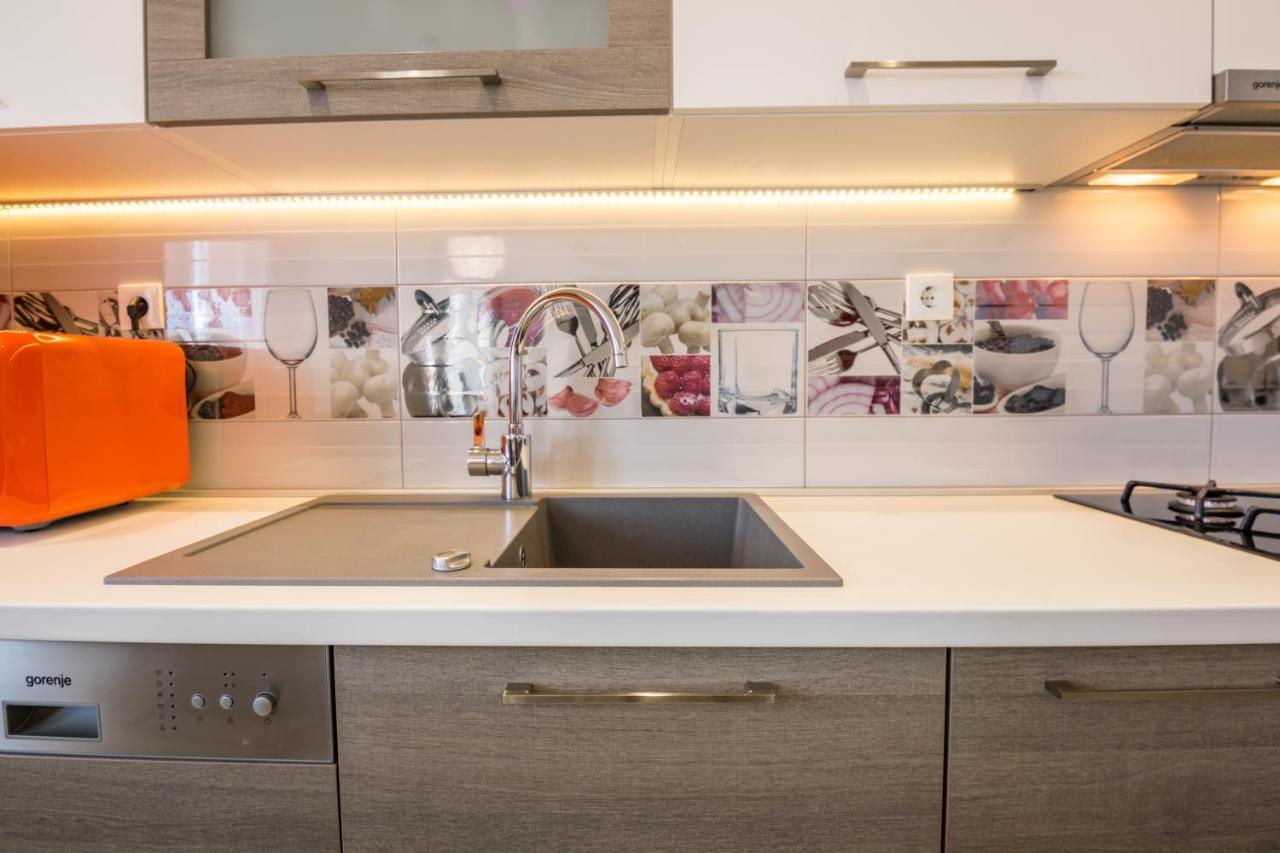 Apartman Petra Apartment มาคาร์สกา ภายนอก รูปภาพ