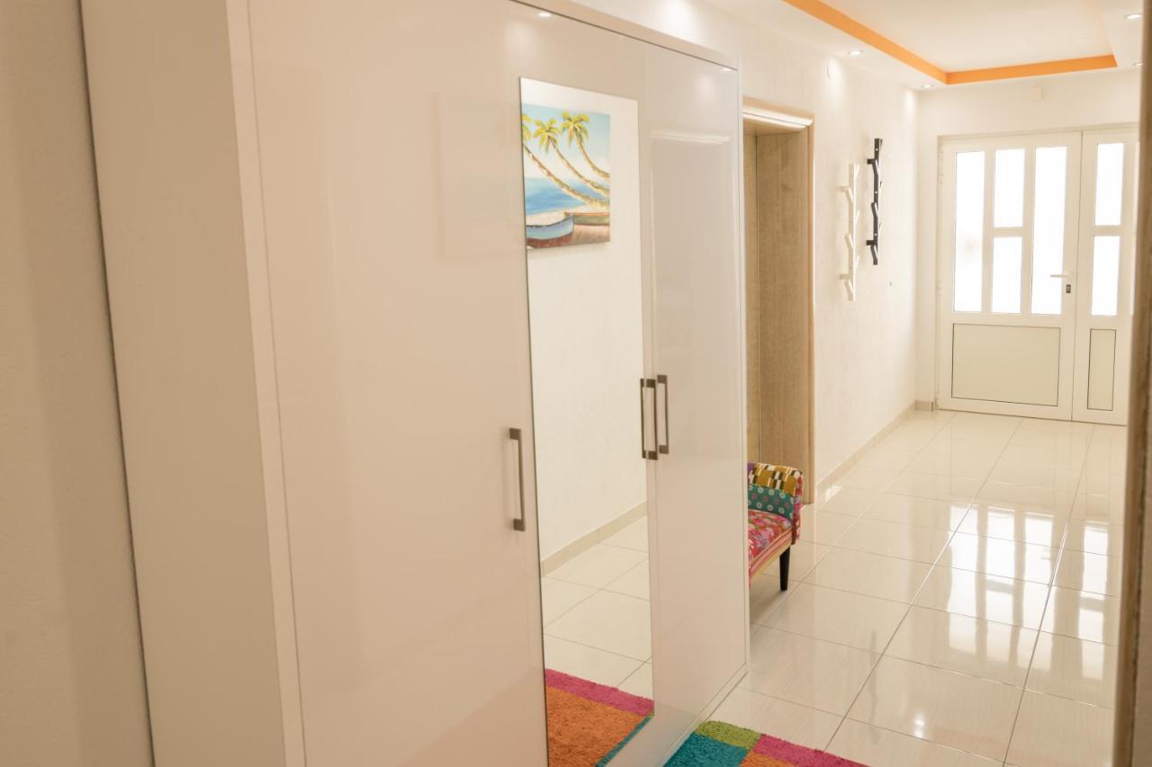 Apartman Petra Apartment มาคาร์สกา ภายนอก รูปภาพ