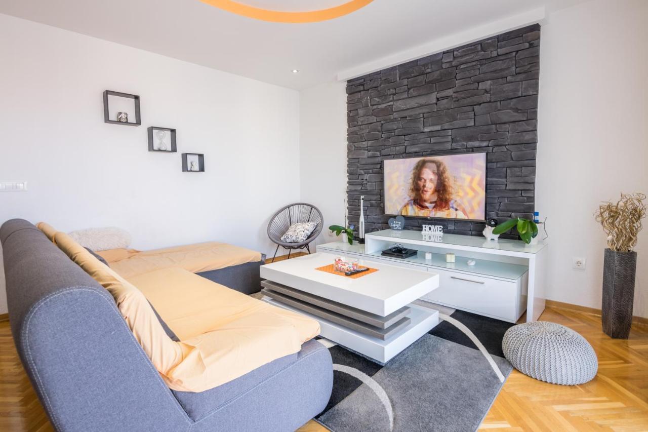 Apartman Petra Apartment มาคาร์สกา ภายนอก รูปภาพ
