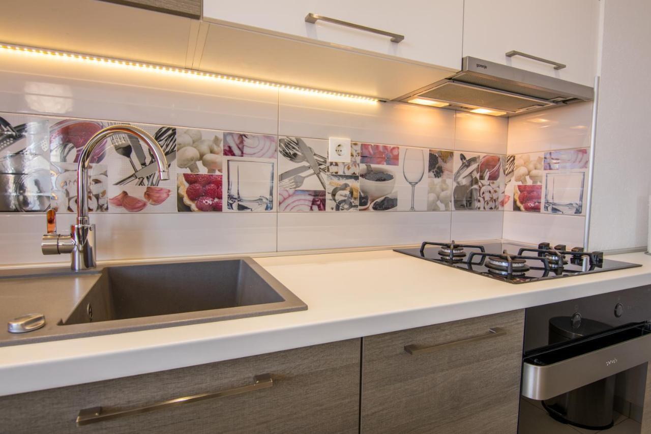 Apartman Petra มาคาร์สกา ภายนอก รูปภาพ
